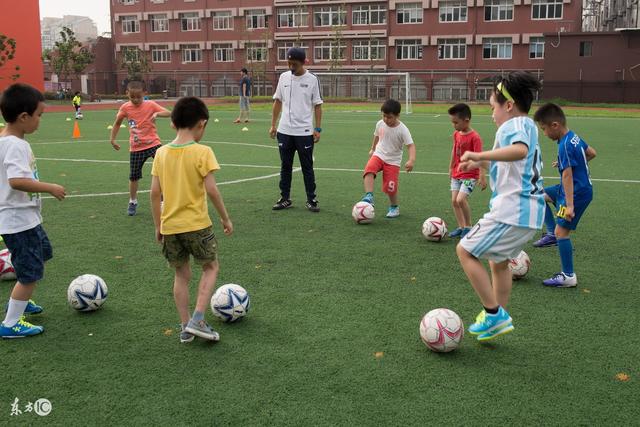 奥运会-中国三人女篮附加赛不敌美国无缘四强