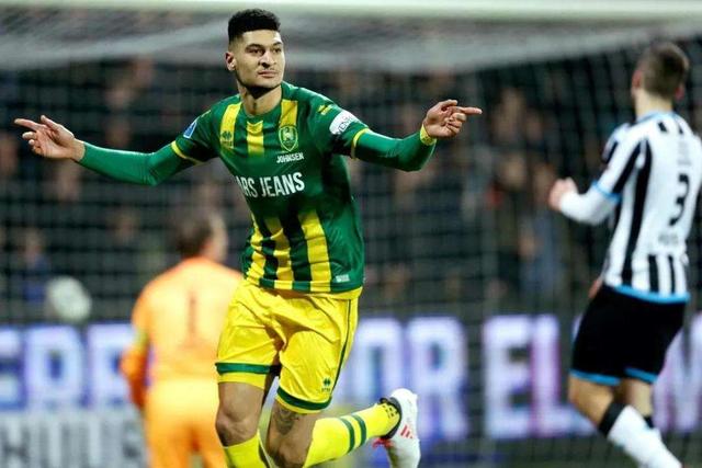 官方：阿莫林正式接任曼联 代理主帅鲁德已经离队