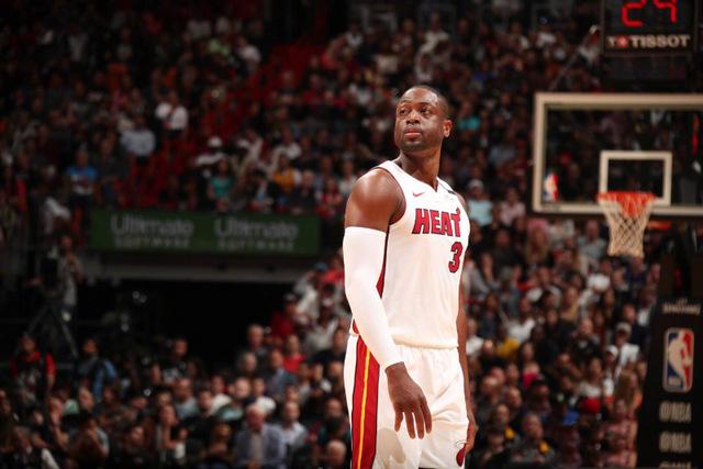 詹姆斯29+8+9浓眉27+25+5+7 湖人力克森林狼